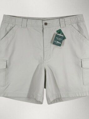 NWT L.L.Bean Comfort Waist Cargo Shorts Mens 38 Khaki Cotton